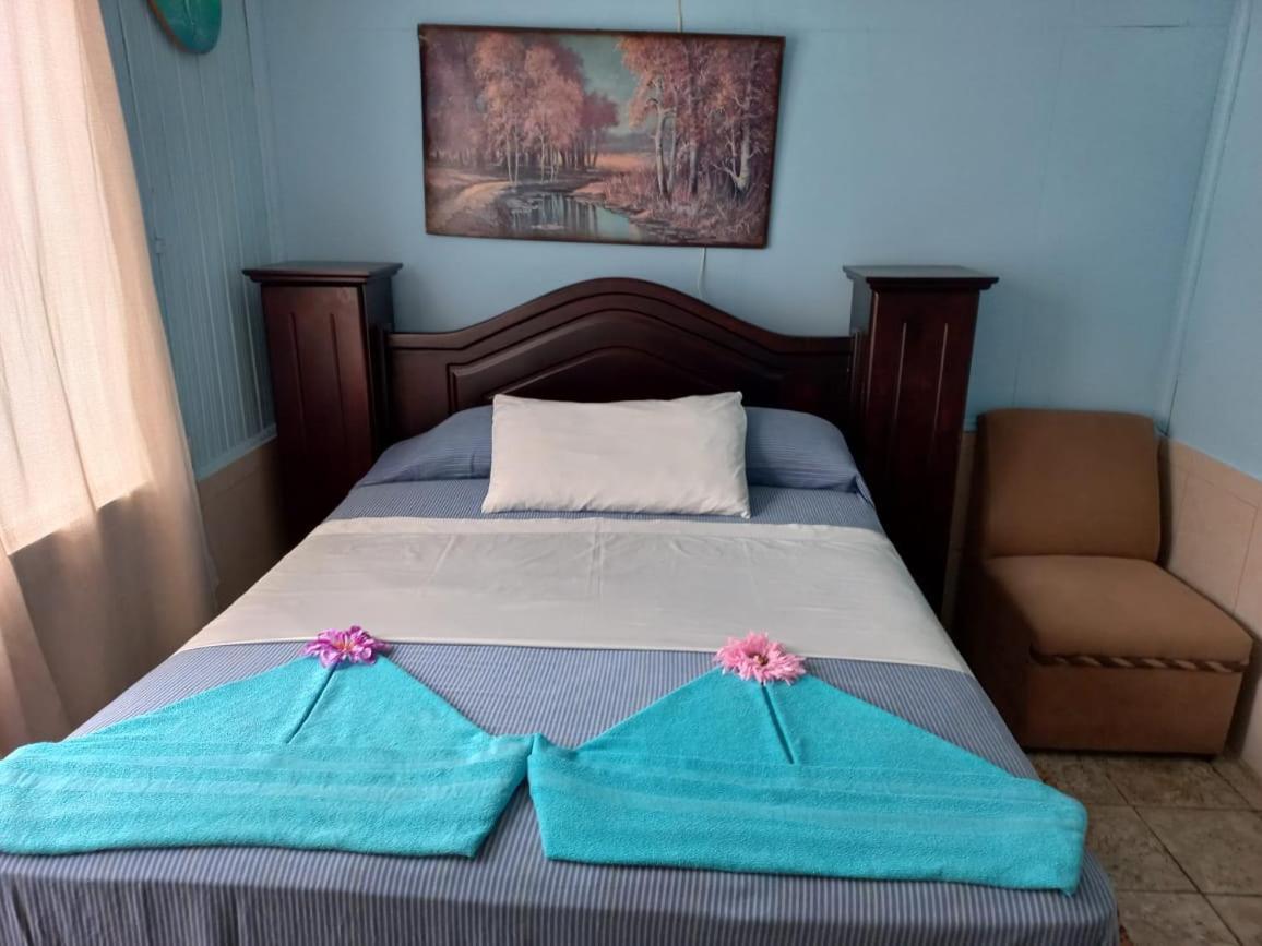 Hotel Margarita Сьерпе Экстерьер фото